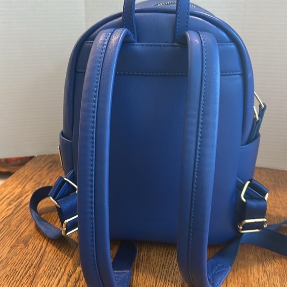 jones christenson snowboard 22/23 Mountain Surfer Apple CarPlay From the hills in Color:Navy/Cyan Celina Backpack Tumi Backpack